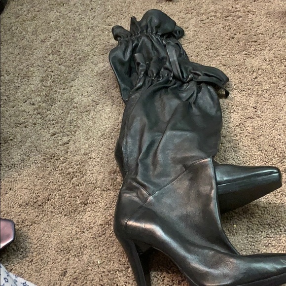 Shoes - Picture 3 of 6